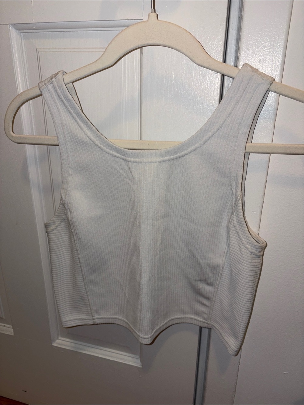 lululemon athletica White Ribbed Cropped Tank